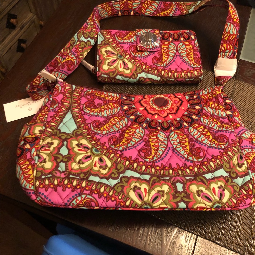New never used Vera Bradley w/ Wallet